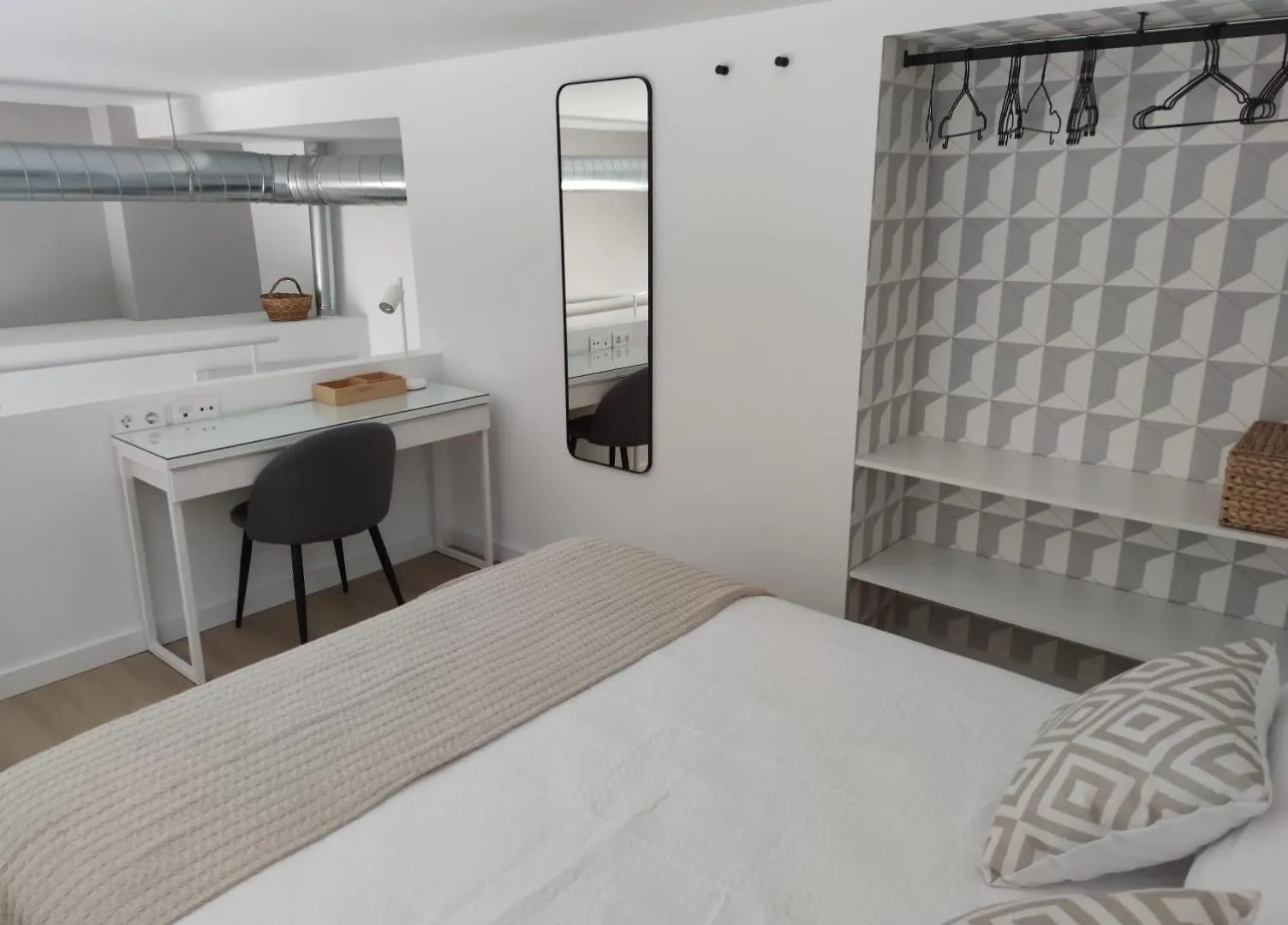 Luxury Loft Malaga Carreteria Apartment 0*,