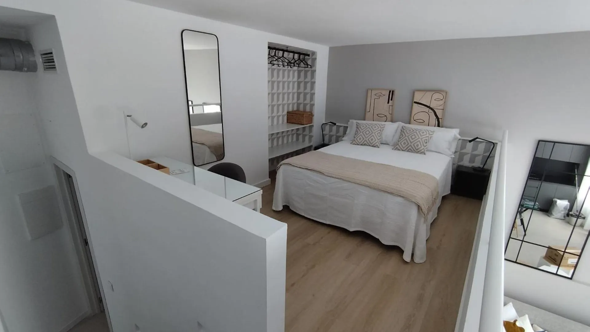 Luxury Loft Malaga Carreteria Apartment 0*,  Spain